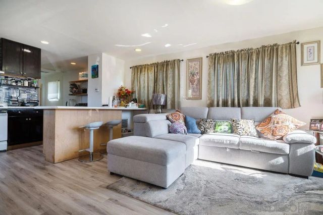 4788 AUBURN DR, San Diego, CA 92105