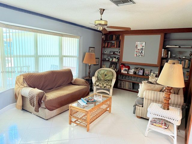 3205 Liberty St, Hollywood, FL 33021