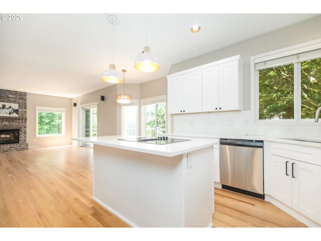 2011 Nw NEW HOPE Ct, Portland, OR 97229