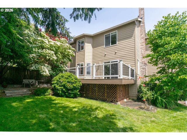 2011 Nw NEW HOPE Ct, Portland, OR 97229