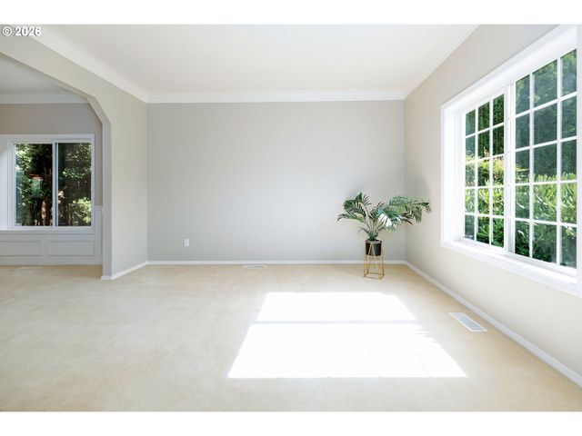 2011 Nw NEW HOPE Ct, Portland, OR 97229