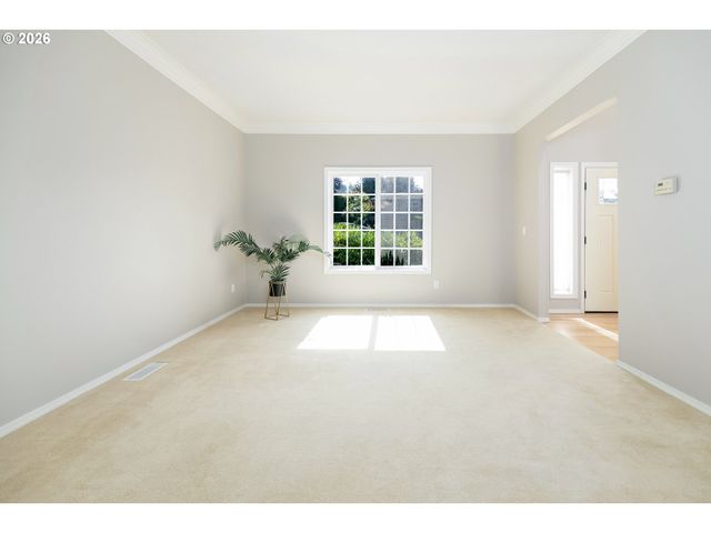 2011 Nw NEW HOPE Ct, Portland, OR 97229