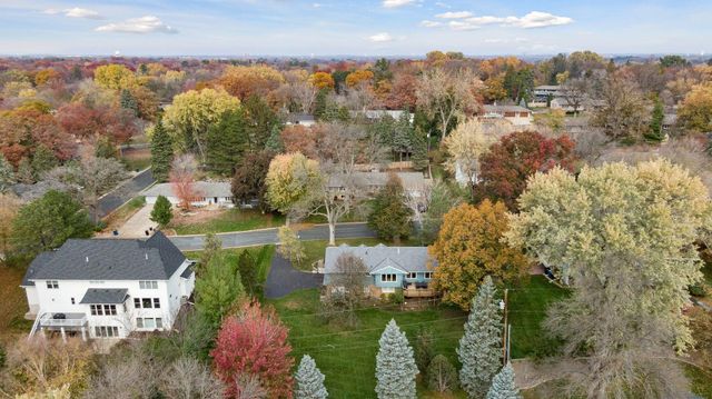 6015 Saxony Road, Edina, MN 55436