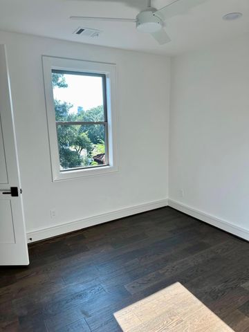 2434 Quenby Street, Houston, TX 77005