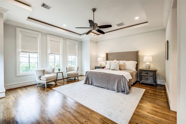 2434 Quenby Street, Houston, TX 77005