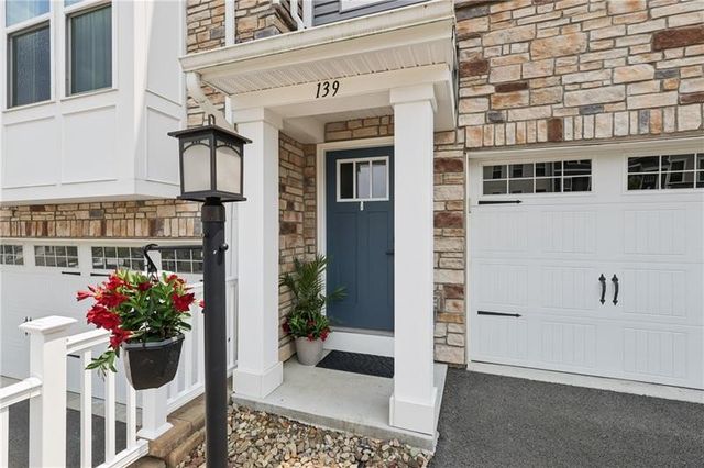 139 Moyer Hill Drive, Cranberry Twp, PA 16066