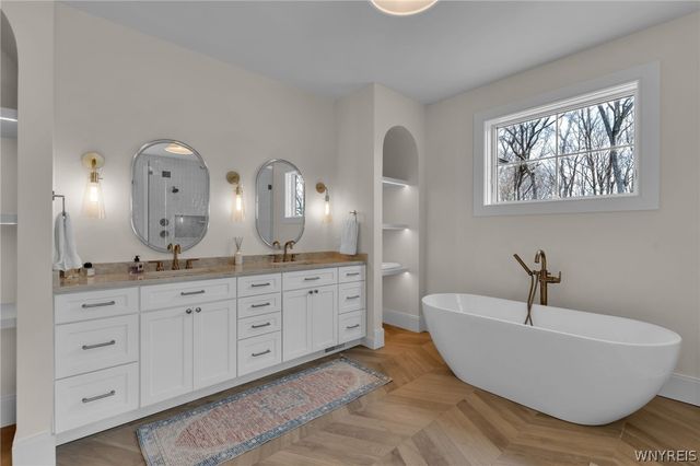 4975 Spaulding Drive, Clarence, NY 14031