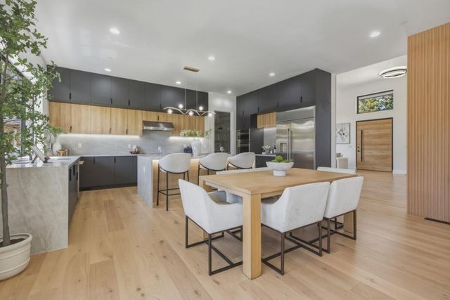 1691 S Springer Road, Mountain View, CA 94040