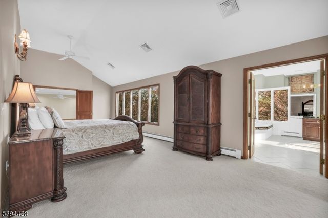 738 Ridge Rd, Kinnelon Boro, NJ 07405