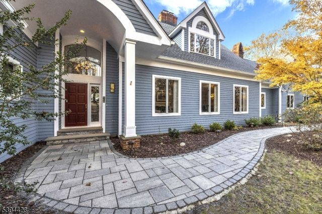 738 Ridge Rd, Kinnelon Boro, NJ 07405