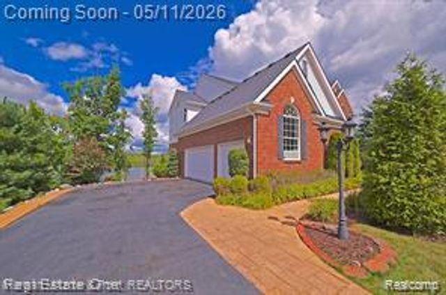 5370 Plantation Drive, Commerce Twp, MI 48382