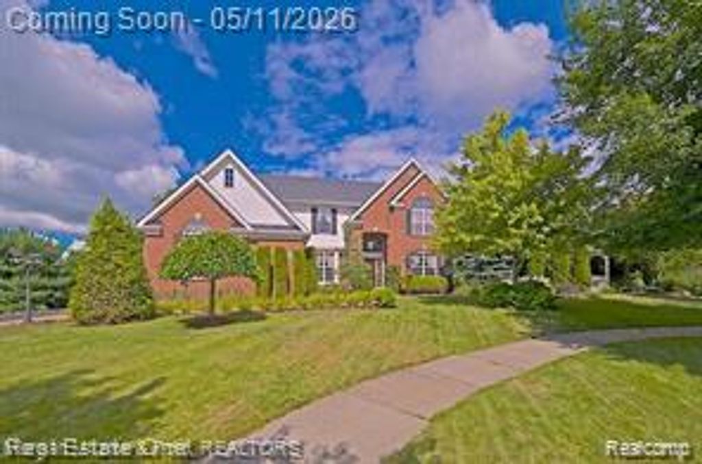 5370 Plantation Drive, Commerce Twp, MI 48382