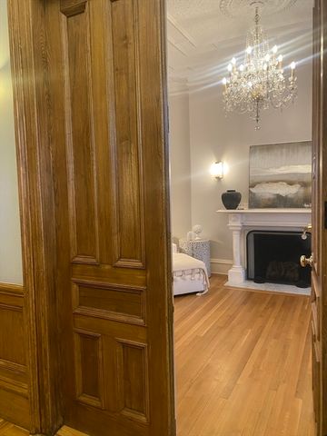 214 Commonwealth Avenue 1, Boston, MA 02116