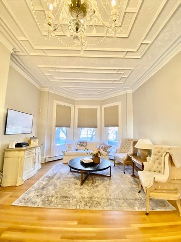 214 Commonwealth Avenue 1, Boston, MA 02116