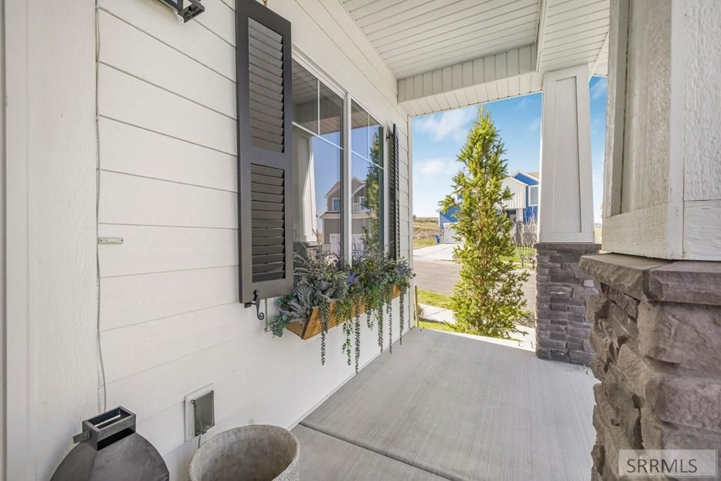 Image 5 of property listing at 1141 Adams Court, Rexburg, ID 83440