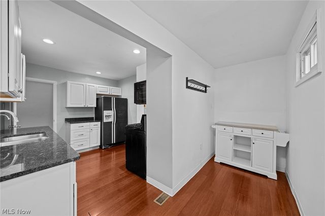 3606 Stickney Avenue, Cleveland, OH 44109