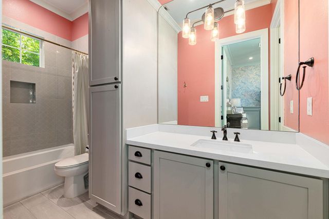 506 W Cottage Street A, Houston, TX 77009
