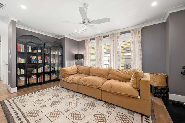 506 W Cottage Street A, Houston, TX 77009