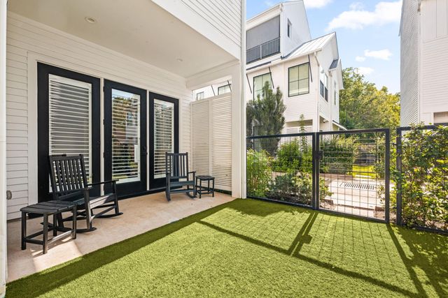 506 W Cottage Street A, Houston, TX 77009