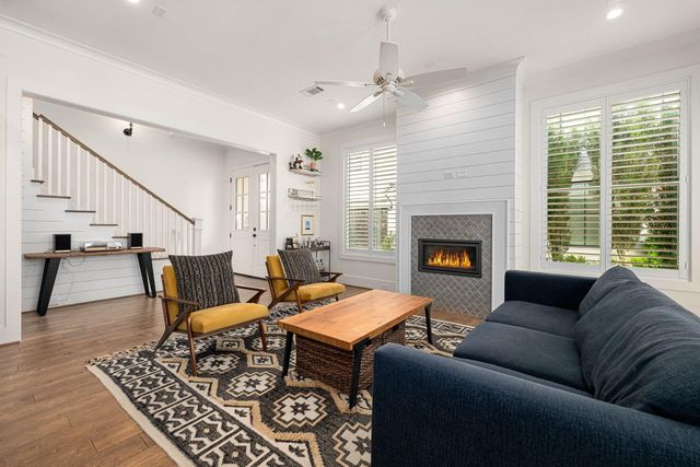 506 W Cottage Street A, Houston, TX 77009