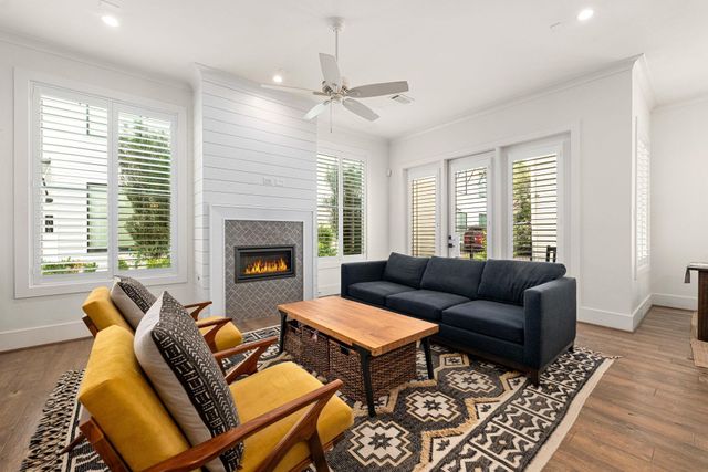 506 W Cottage Street A, Houston, TX 77009