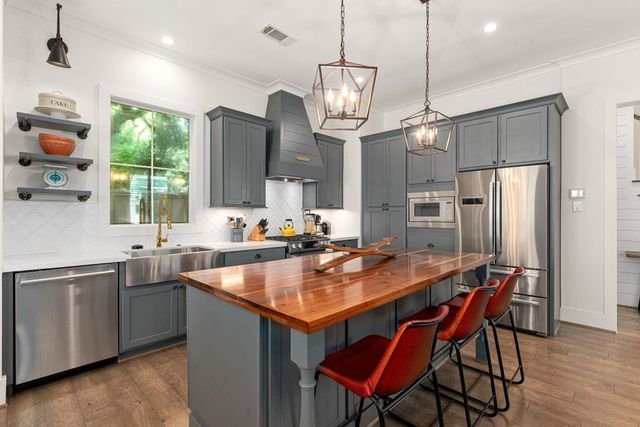 506 W Cottage Street A, Houston, TX 77009