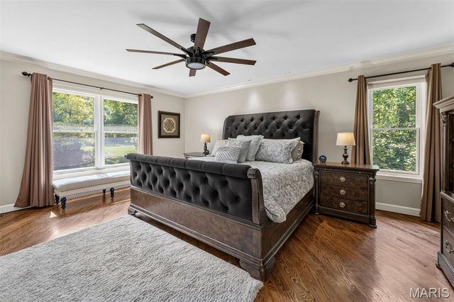 2401 Wexford Woods Court, Town And Country, MO 63131