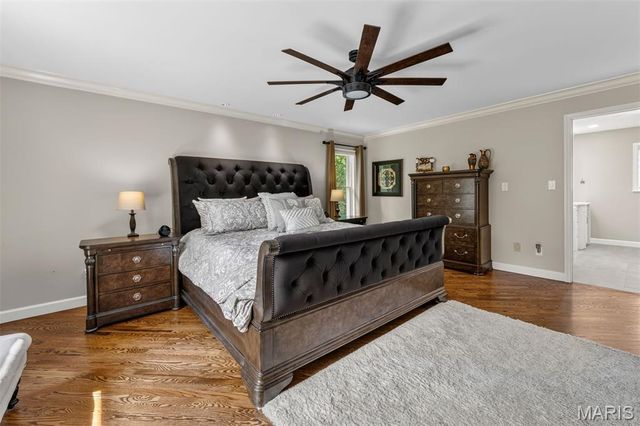 2401 Wexford Woods Court, Town And Country, MO 63131
