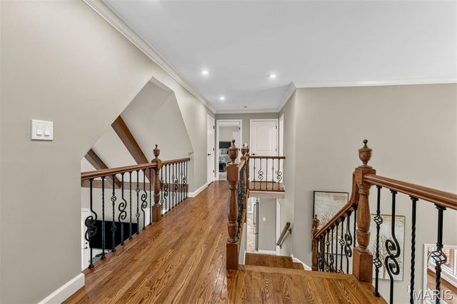 2401 Wexford Woods Court, Town And Country, MO 63131
