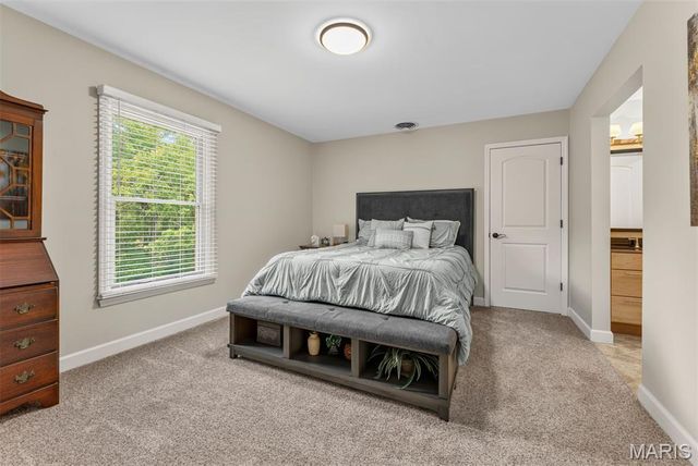2401 Wexford Woods Court, Town And Country, MO 63131