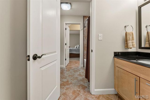 2401 Wexford Woods Court, Town And Country, MO 63131