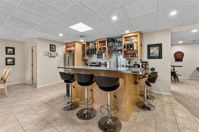 2401 Wexford Woods Court, Town And Country, MO 63131