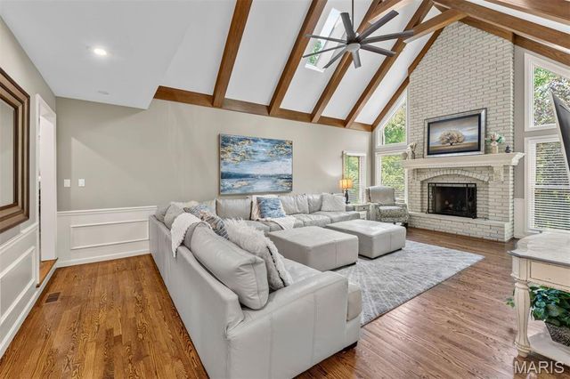2401 Wexford Woods Court, Town And Country, MO 63131