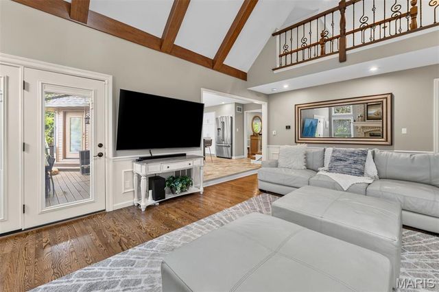 2401 Wexford Woods Court, Town And Country, MO 63131