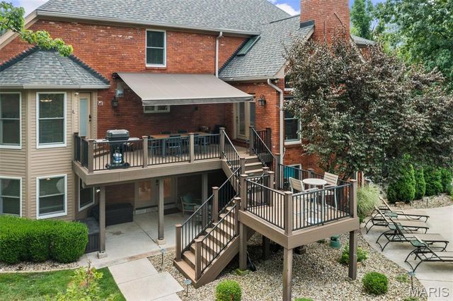 2401 Wexford Woods Court, Town And Country, MO 63131