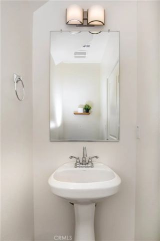 240 Natural Bridge, Palmdale, CA 93551
