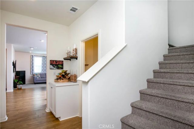 240 Natural Bridge, Palmdale, CA 93551
