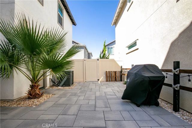 240 Natural Bridge, Palmdale, CA 93551