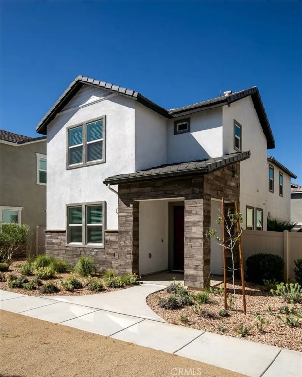 240 Natural Bridge, Palmdale, CA 93551