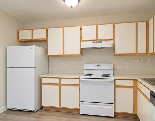 2154 CYPRESS BAY BOULEVARD, Kissimmee, FL 34743