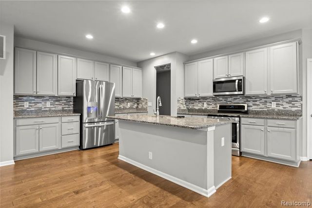 18967 Denali Circle, Northville, MI 48168