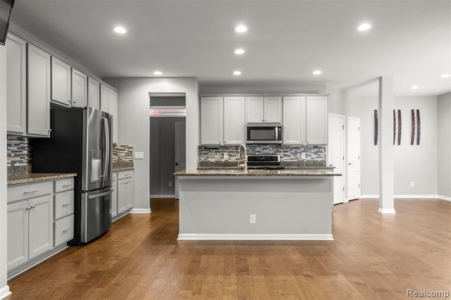 18967 Denali Circle, Northville, MI 48168