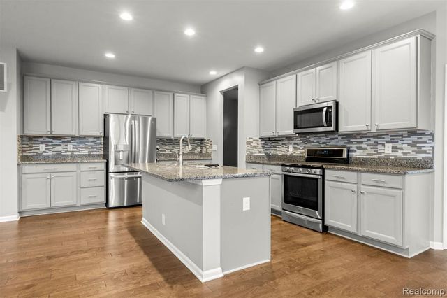 18967 Denali Circle, Northville, MI 48168