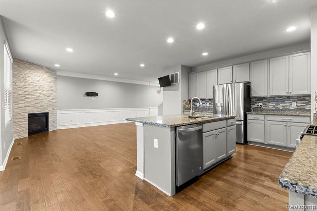 18967 Denali Circle, Northville, MI 48168