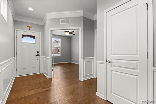 18967 Denali Circle, Northville, MI 48168