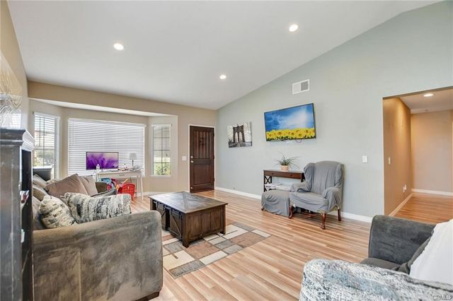 3112 Wimbledon, Hemet, CA 92545