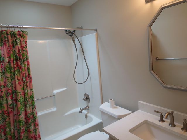 1124 Honeysuckle Court, Mount Pleasant, SC 29464