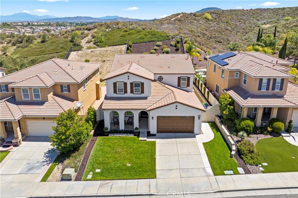 Image 2 of property listing at 45904 Corte Mislanca, Temecula, CA 92592