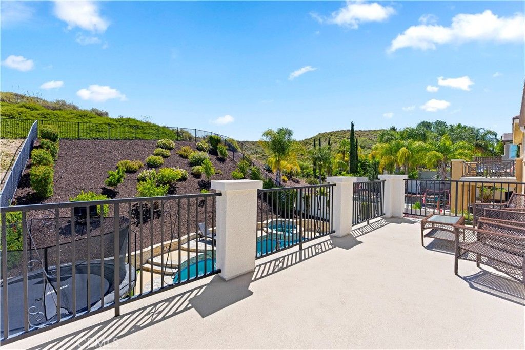 Image 33 of property listing at 45904 Corte Mislanca, Temecula, CA 92592
