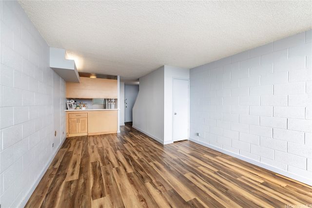 46-270 Kahuhipa Street A422, Kaneohe, HI 96744